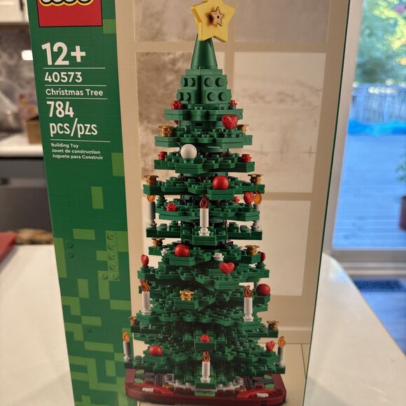 LEGO Seasonal Christmas Tree 2 In 1 Set 40573 BRAND NEW SEALED 784pcs - Picture 3 of 5